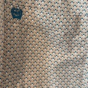 Cinch Men’s Long Sleeve Button Down Shirt.